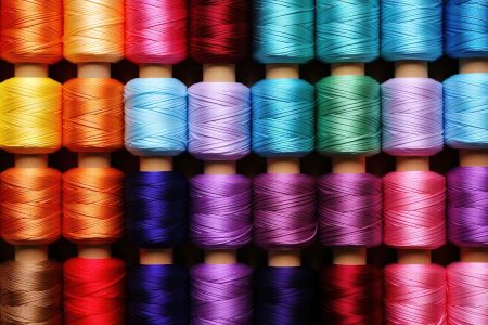 colorful-assortment-of-sewing-threads